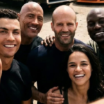 Trump coloca placas burlonas en los retratos de Biden y Obama y desata polémica