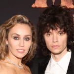 Rutas de cuevas bioluminiscentes en la península de Yucatán: el nuevo turismo nocturno guiado por la naturaleza